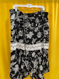 Black and White Floral Patterned Women's Skirt Size Large