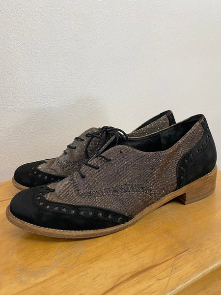 Stuart Weitzman Men's Two-Tone Wingtip Oxford Shoes Size 7